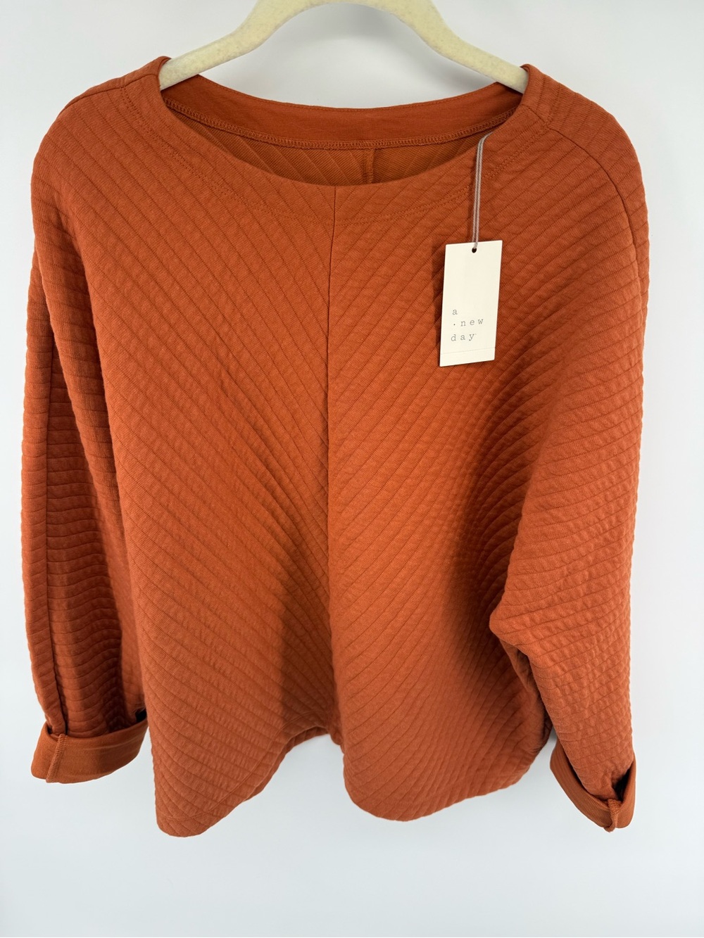 a new day Quilted Pullover Sweatshirt in Rust Orange